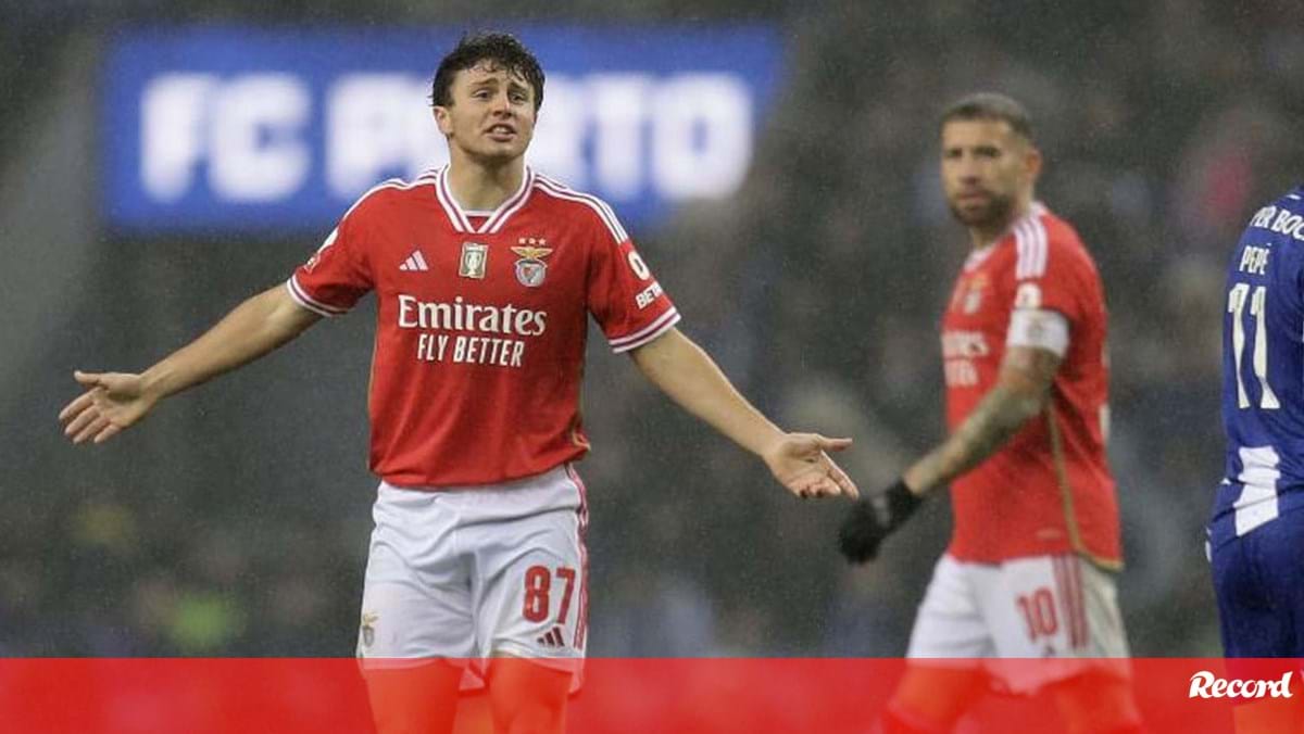 Ex-capitão do Benfica critica escolha de João Neves para dar a cara: «Parece que alguém se escondeu»