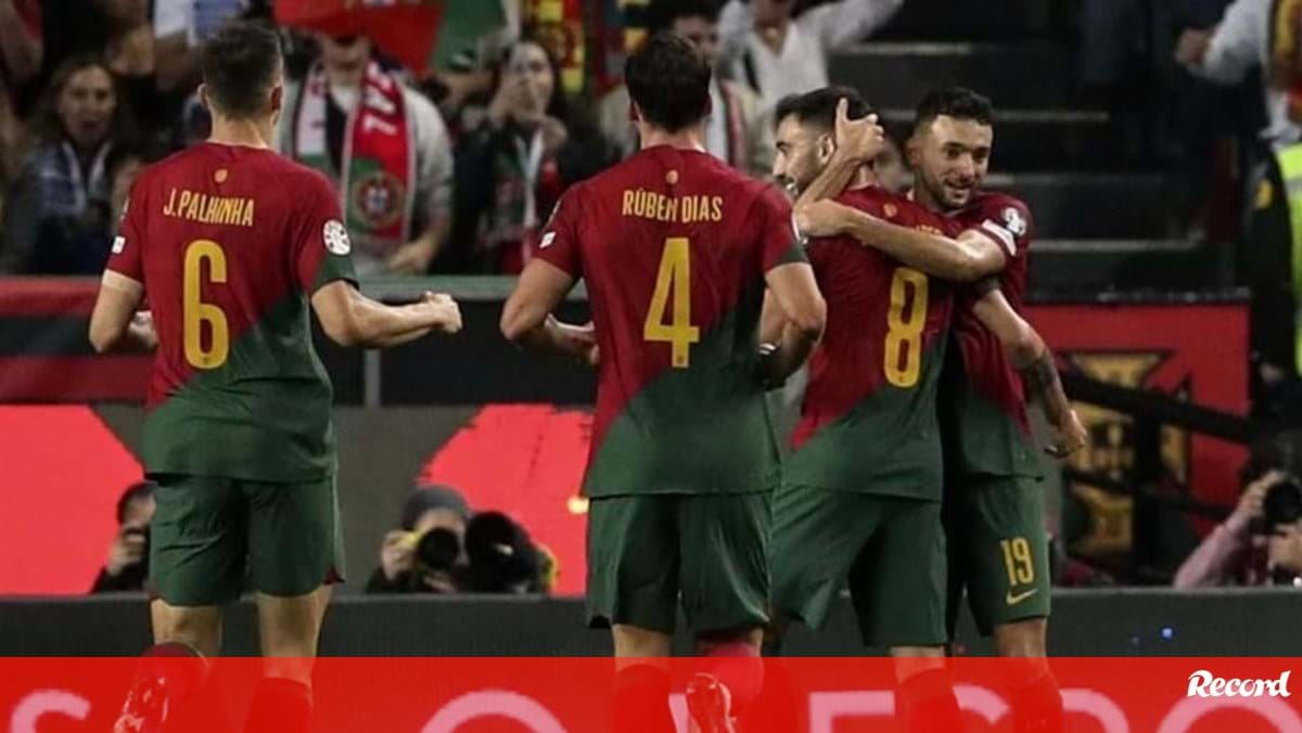 Portugal-Irlanda quase esgotado