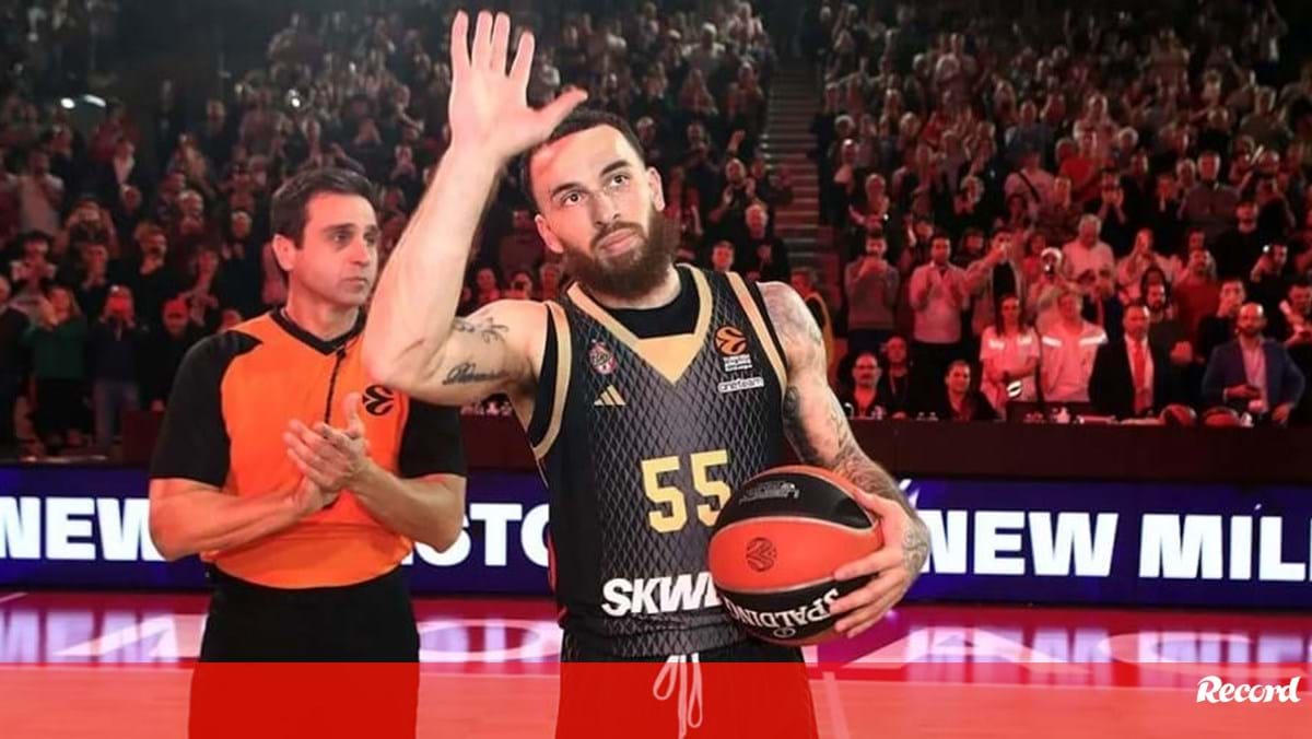 Mike James bate recorde da Euroliga