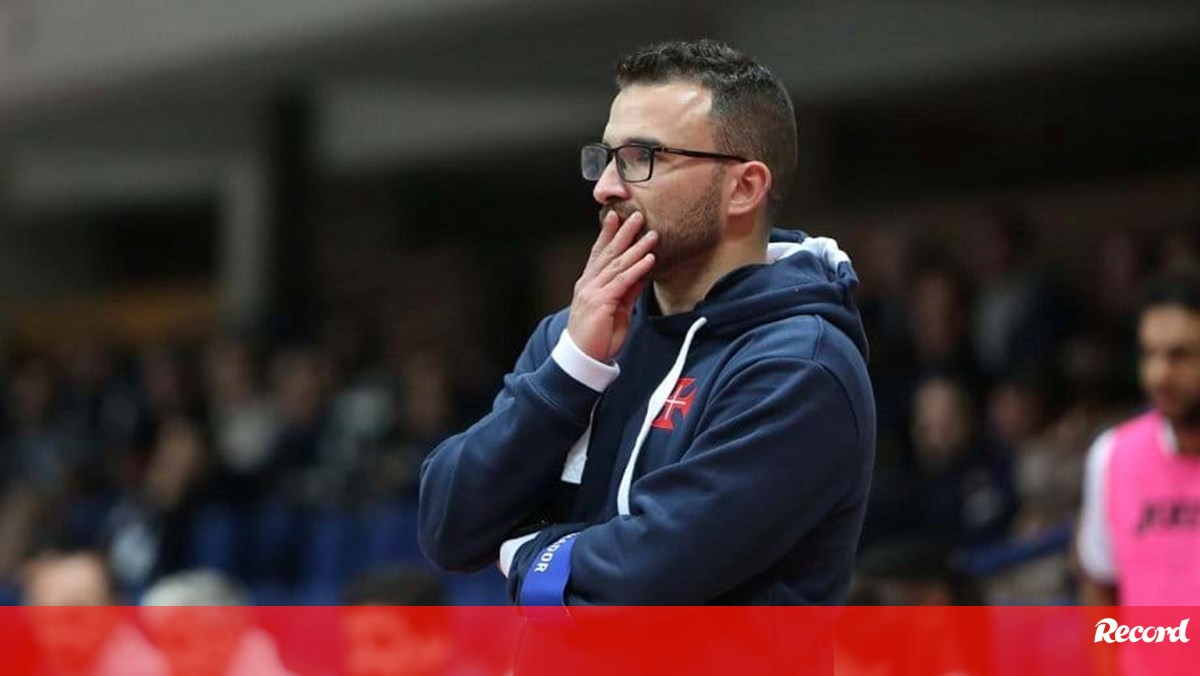 Tiago Guelho lembra dura realidade do Belenenses: «Temos mais cansaço que os profissionais»