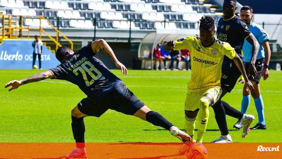 Nacional-Académico de Viseu, 1-1: insulares complicam contas da subida