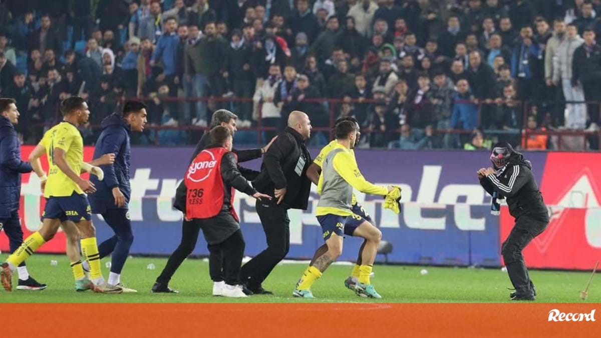 Mário Branco relata momentos de terror no Trabzonspor-Fenerbahçe: «Houve vidas em perigo»