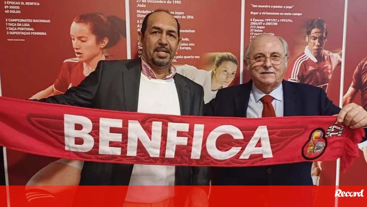 Domingos Almeida Lima e Isaías nas comemorações do 20.º aniversário da Casa do Benfica de Belmonte