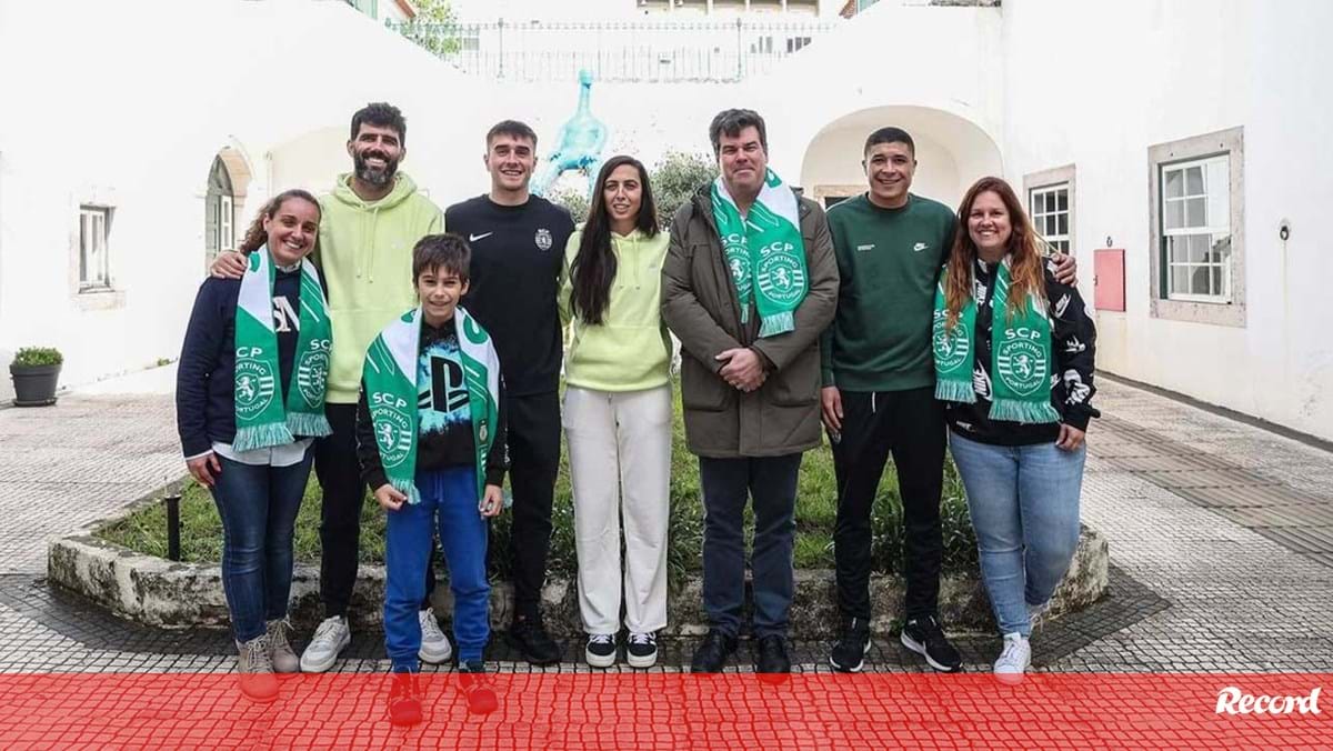 Luís Neto, Iván Fresneda, Fátima Pinto e Rafa Félix num evento de solidariedade do Sporting