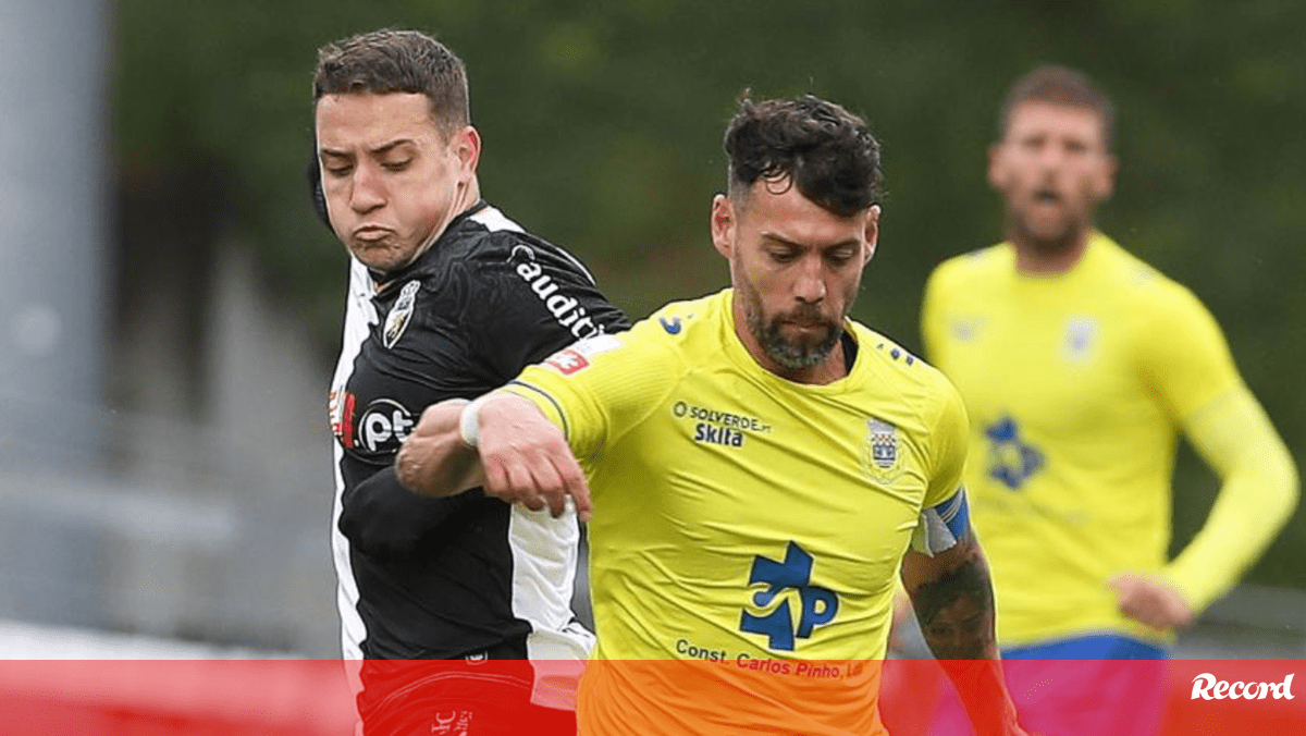 A crónica do Arouca-Farense, 2-1: Carrossel amarelo não pára de girar