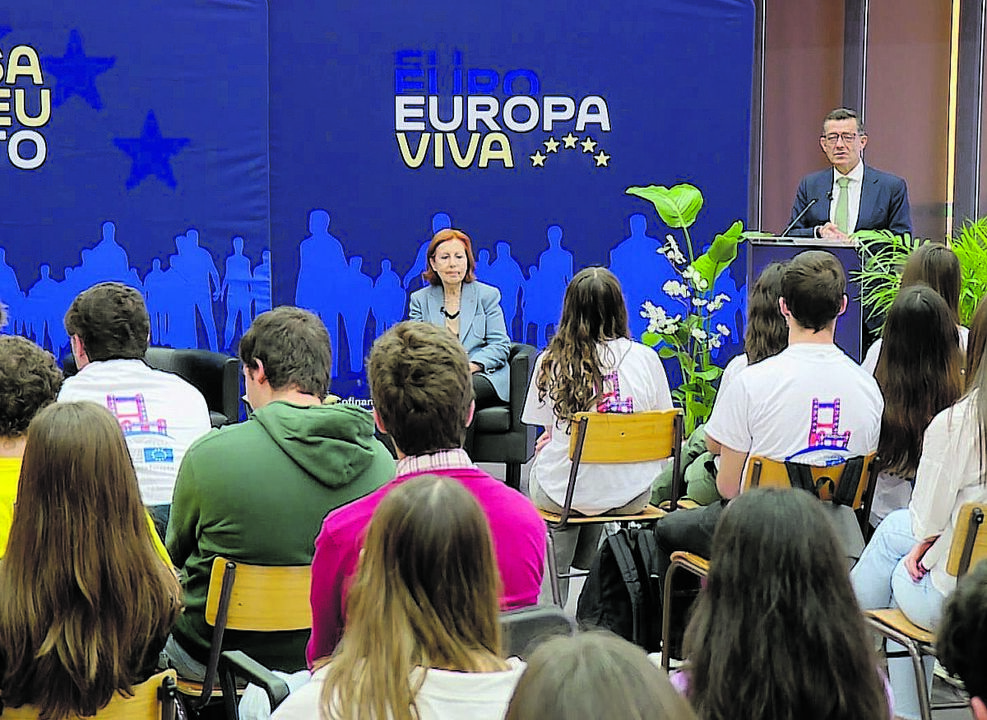 Europa vai às escolas para dar voz aos jovens