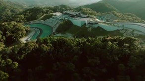 Uma pista privada no topo da montanha: o sonho de qualquer fã da velocidade está no Japão