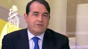 Nuno Encarnação: «Lance no início é um penálti escandaloso. Árbitro e VAR podem ter perdido as lentes de contacto...»