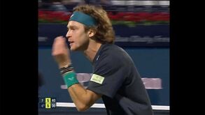 «Idiota de m...»: tenista Andrey Rublev desqualificado no Dubai após insultar juiz de linha
