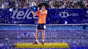 Alex de Minaur volta a conquistar torneio em Acapulco