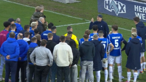 Ultra do Darmstadt furioso com goleada em casa invade campo e dá palestra: reação dos jogadores diz tudo