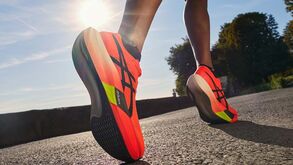 ASICS aposta tudo com a nova coleção de performance MetaSpeed Paris