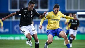 João Marques pode perder lugar no onze do Estoril na visita ao Benfica