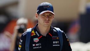 Verstappen: «Quero ficar na Red Bull, não há razões para sair»