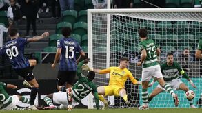 Sporting procura contrariar a história