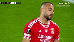 Benfica-Rangers: Arthur Cabral não gostou quando viu que ia ser substituído