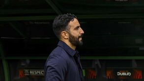 Carragher vê Rúben Amorim no Liverpool: «Está a fazer um trabalho brilhante»