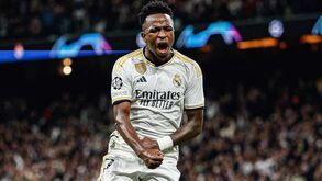 ‘RMC Sport’ avança que PSG estará interessado na contratação de Vinícius Junior 
