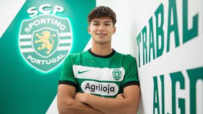 Rafael Camacho assina contrato profissional com o Sporting: «Sonho ser campeão nacional e europeu»
