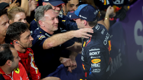 Verstappen conquista o Grande Prémio da Arábia Saudita e o pódio n.º 100 na Fórmula 1