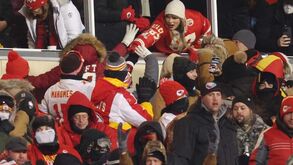 Frio extremo em jogo da NFL leva a amputações de dedos de vários espectadores