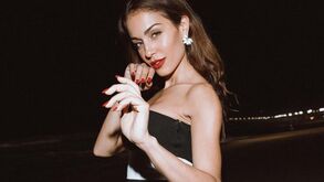 Hiba Abouk com energia renovada