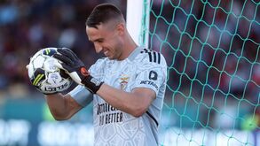 Visita do Papa livra Benfica de multa superior a 16 mil euros