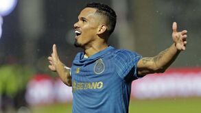 Galeno chamado à seleção: «Na canarinha vai ter mais dificuldades. A camisola do Brasil é muito pesada...»