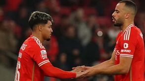 Adjunto do Santos dá 'ajuda' a Schmidt: «Marcos Leonardo e Arthur Cabral podem alinhar juntos»