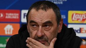 Maurizio Sarri demite-se do comando da Lazio