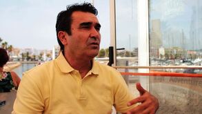 António Pacheco sente-se mal em convívio com amigos e é transportado de helicóptero para o hospital