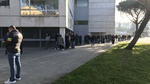 Alvorada bem cedo: sócios do V. Guimarães fazem fila para garantir bilhetes para Chaves