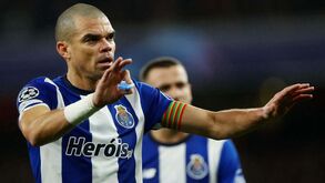 Pepe admite encerrar carreira: «Se não conseguir fazer mais um ano serei muito honesto com o FC Porto»