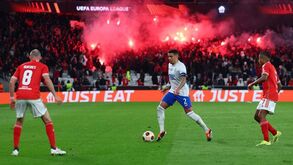 Capitão do Rangers vê plantel com a motivação em alta para bater Benfica: «Os rapazes estão esfomeados»