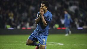 Namorada de Namaso denuncia ataques físicos e racistas dos adeptos do FC Porto no Emirates