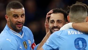 A crónica do Manchester City-Newcastle, 2-0: Bernardo Silva vai pelo desvio