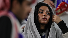 Ir à bola na Arábia: a outra fase da cara bonita