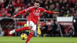 Kökçü abala a Luz: médio vai ser castigado pelo Benfica