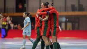 Seleção feminina de futsal vence Espanha em jogo particular