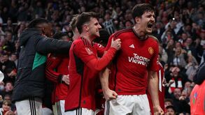 A crónica do Manchester United-Liverpool, 4-3 (a.p.): Reviravolta épica