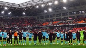 A crónica do Friburgo-Bayer Leverkusen, 2-3: Susto no final não abala o líder