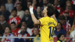 Pouco amado em Madrid, poderá João Félix voltar ao Atlético? «Não ponho as minhas mãos no fogo»