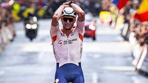 Mathieu van der Poel renova até 2028 com a Alpecin-Deceunink