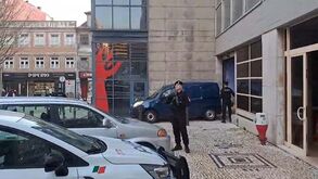 O momento em que 'Polaco' deixa o Tribunal Judicial da Comarca do Porto