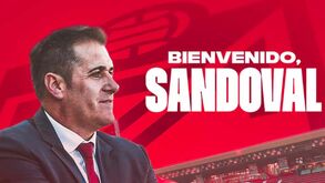 José Ramón Sandoval substitui Alexander Medina como treinador do Granada