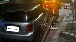 'Lipinho' denuncia que o seu carro foi vandalizado à porta do Estádio do Dragão