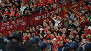 UEFA compensa adeptos do Liverpool pelo caos da final da Liga dos Campeões de Paris