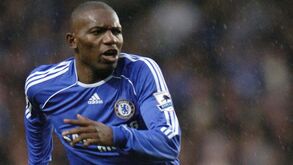 Ex-craque de Chelsea e Real Madrid pede o divórcio após descobrir que criou dois filhos que não eram seus