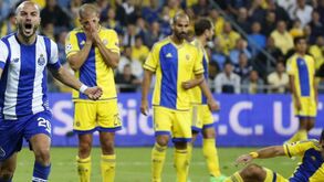 Confusão num voo com adeptos do FC Porto levou sócio a apontar Villas-Boas à presidência... em 2015