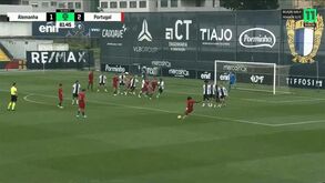 O grande golo de livre de Geovany Quenda pela seleção Sub-17 